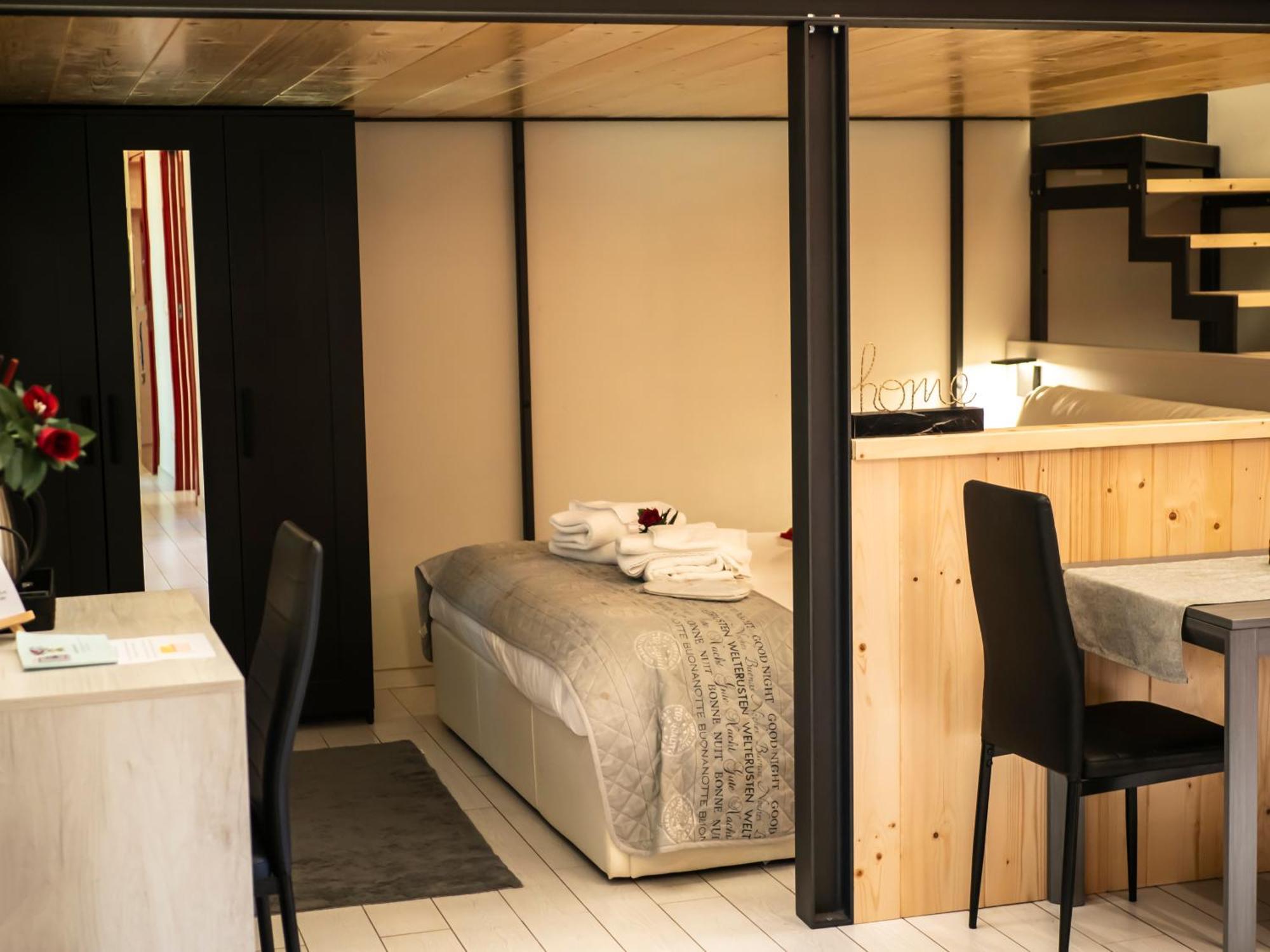 Carlotta Fiera Suite Bologna Bagian luar foto